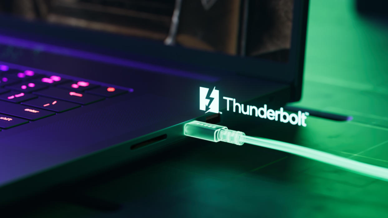 فناوری Thunderbolt چیست و چه قابلیت هایی به کاربر ارائه میدهد؟